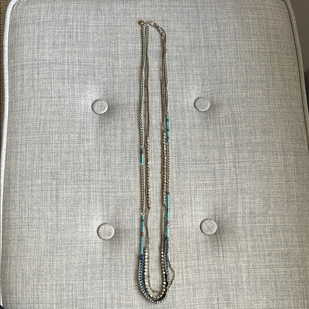 Elegant Silver and Turquoise Necklace
